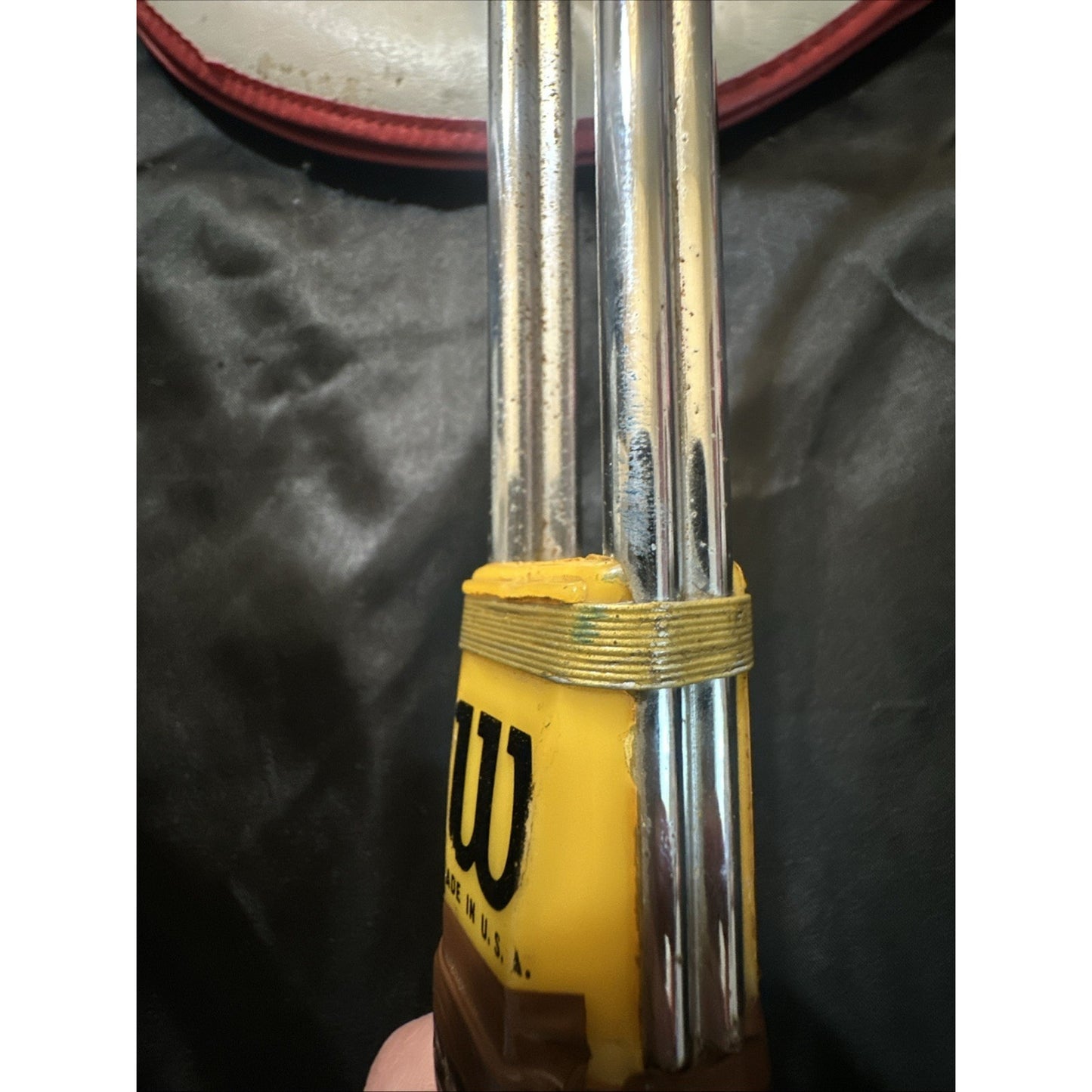 Wilson Vtg Tennis Racket T2000 Leather Handle 4 1/2" Great Condition! 1Z01