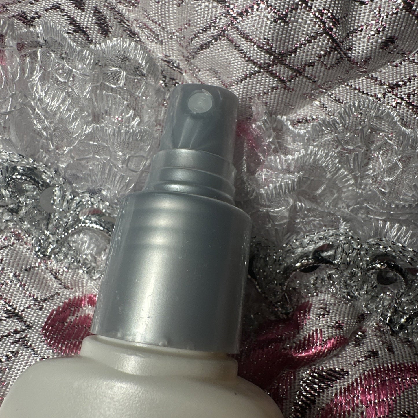 Biosilk Silk Therapy 17 Miracle Leave-in Conditioner NEW Missing cap 5.64 oz