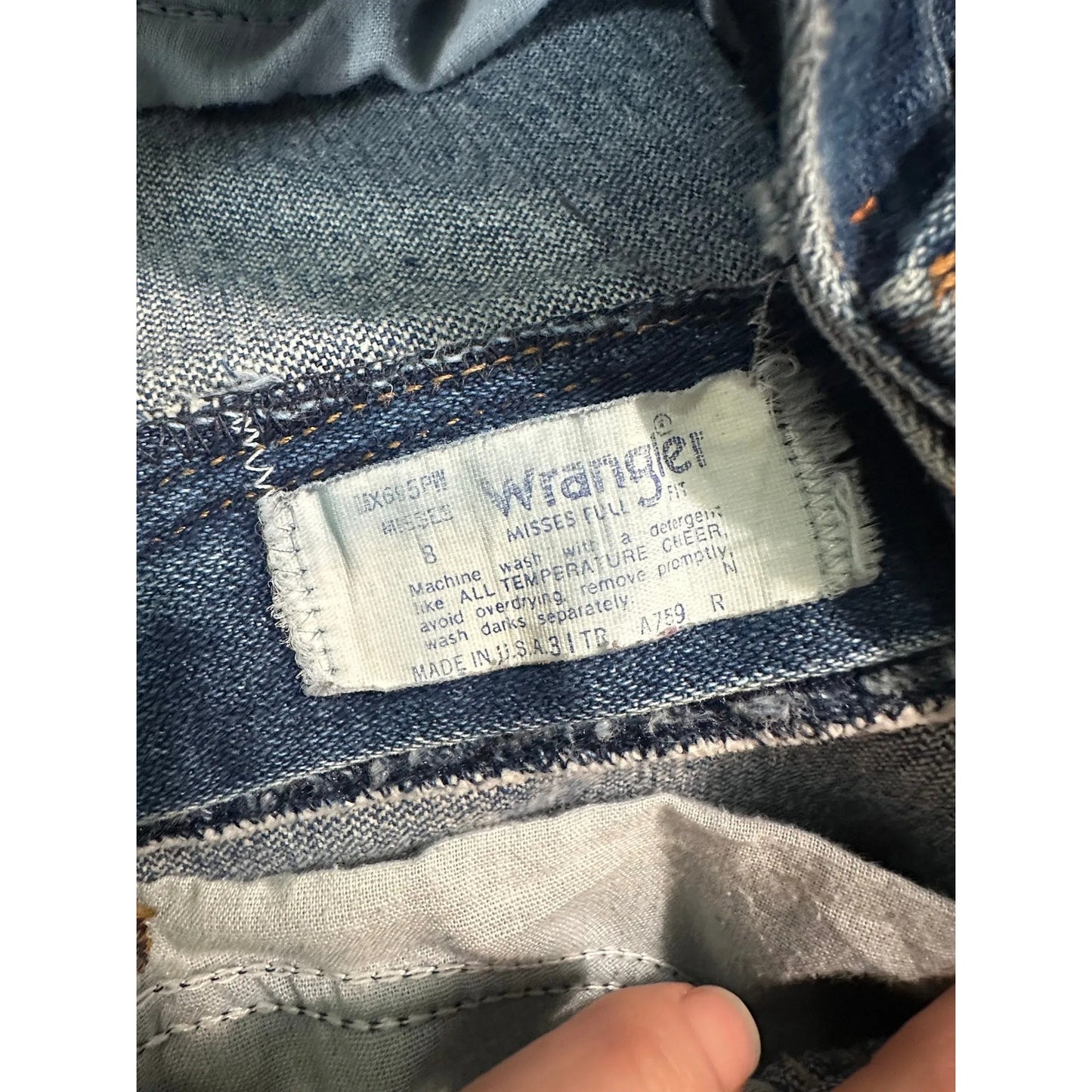 Wrangler Womens Vtg High-Waisted Jeans Size 8 Medium Wash Denim 24x26