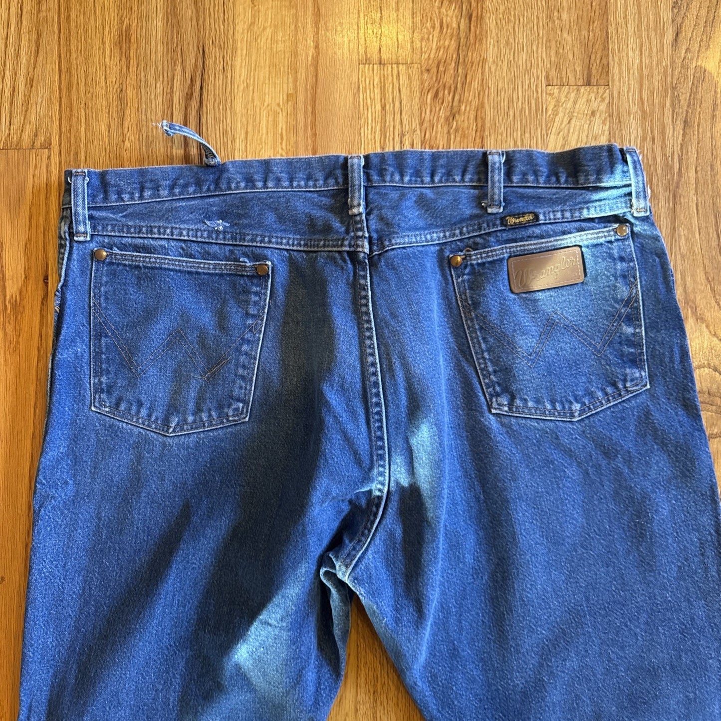 Vtg Wrangler Jeans Men's 42x30 Relaxed Fit Dark Wash Denim Blue Work USA F1