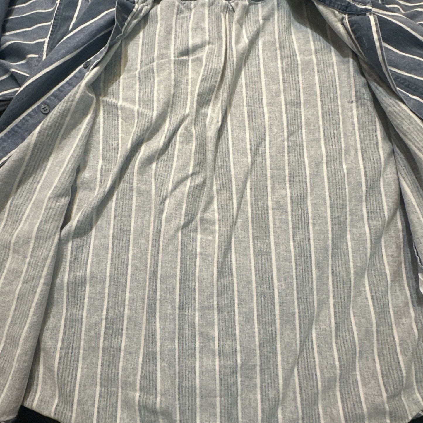 Vtg Heavy Cotton Button Down Shirt Blue Stripes L/XL 25" PTP High Quality 1A01