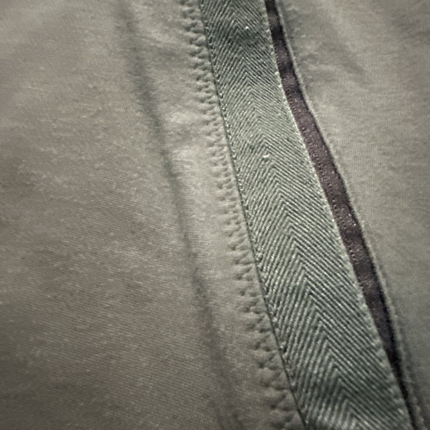 Nike Full Zip Thick Athletic Jacket RARE Mens L 23" Olive Green Zip Pockets 1A12