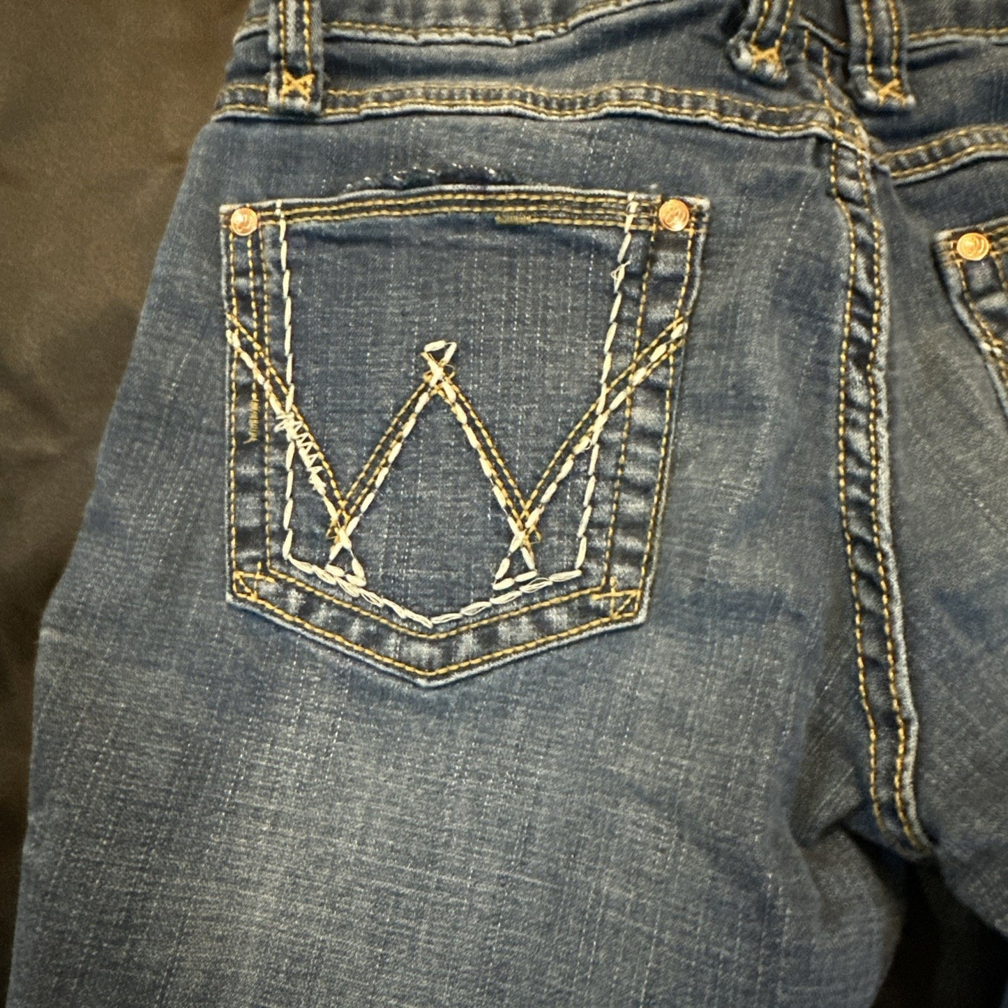 Vtg Wrangler Bootcut Blue Denim Jeans 32" Inseam Women's Size 1/2 1B12