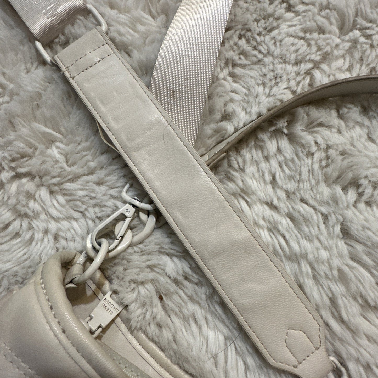 Steve Madden White Faux Leather Crossbody Bag Purse SM Monogram Logo White Y2K