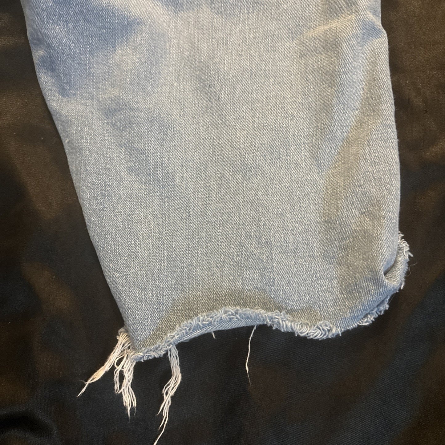 Levi's Premium Lot 512 Bermuda Cut-off Shorts 28" Waist Light-wash Denim 1B22