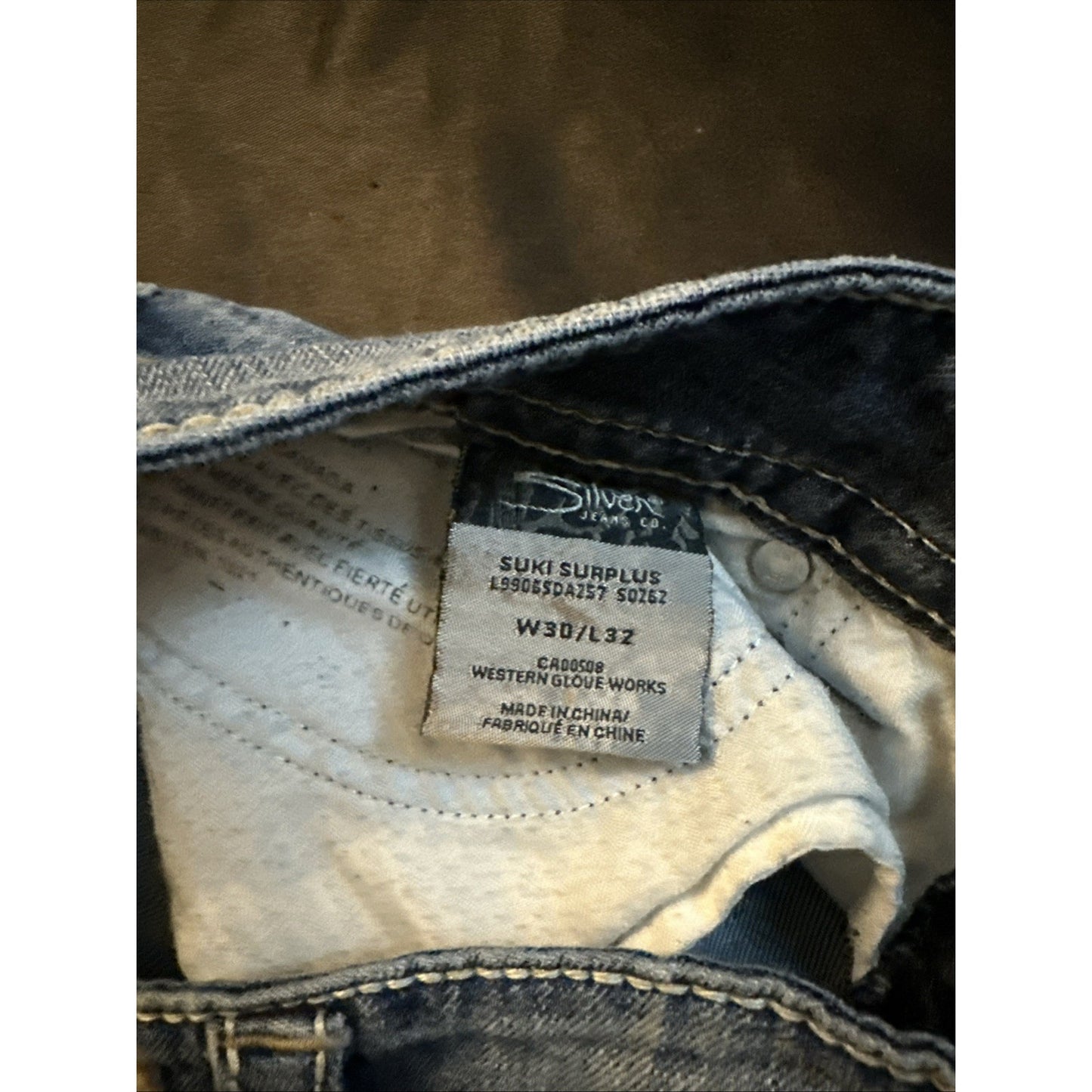 Silver Jeans Y2K Fashion Distressed Women's 30x32 Embroidered Bootcut Fair 1B26