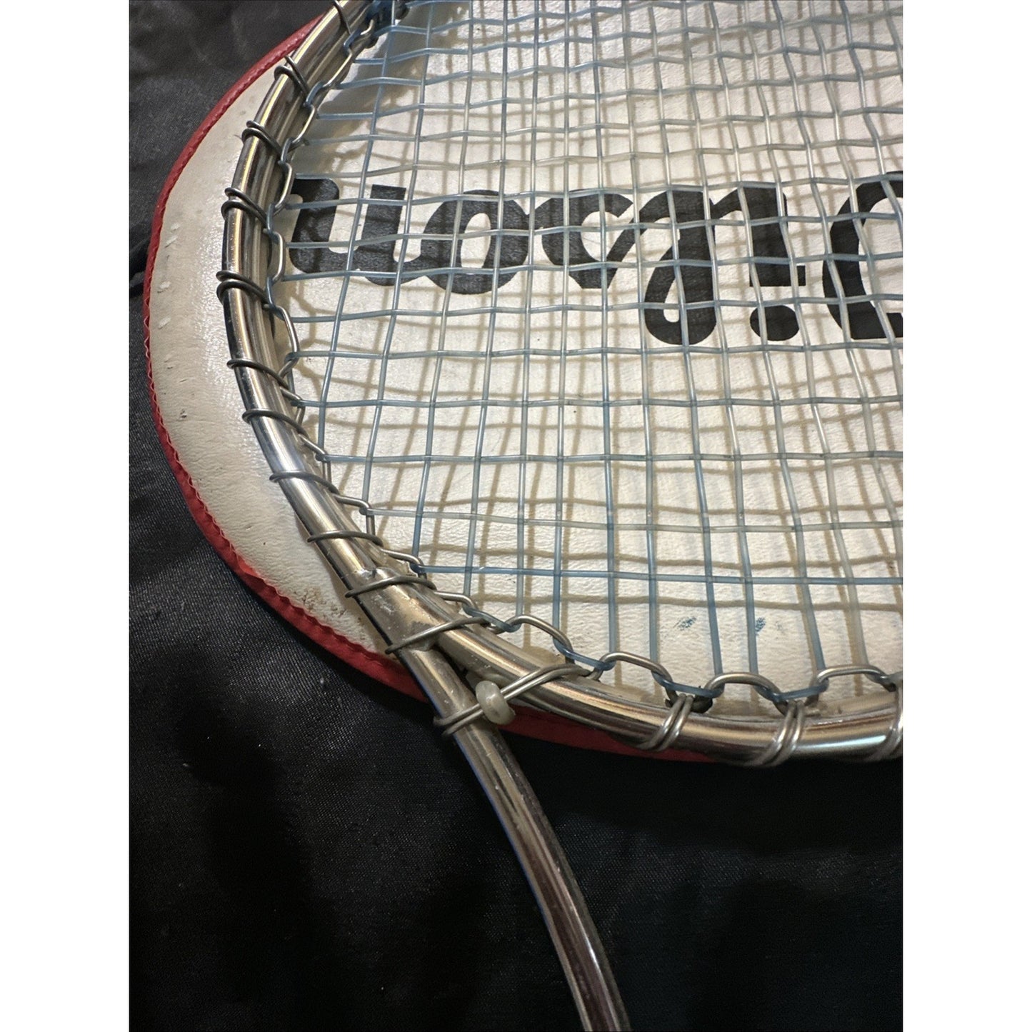 Wilson Vtg Tennis Racket T2000 Leather Handle 4 1/2" Great Condition! 1Z01