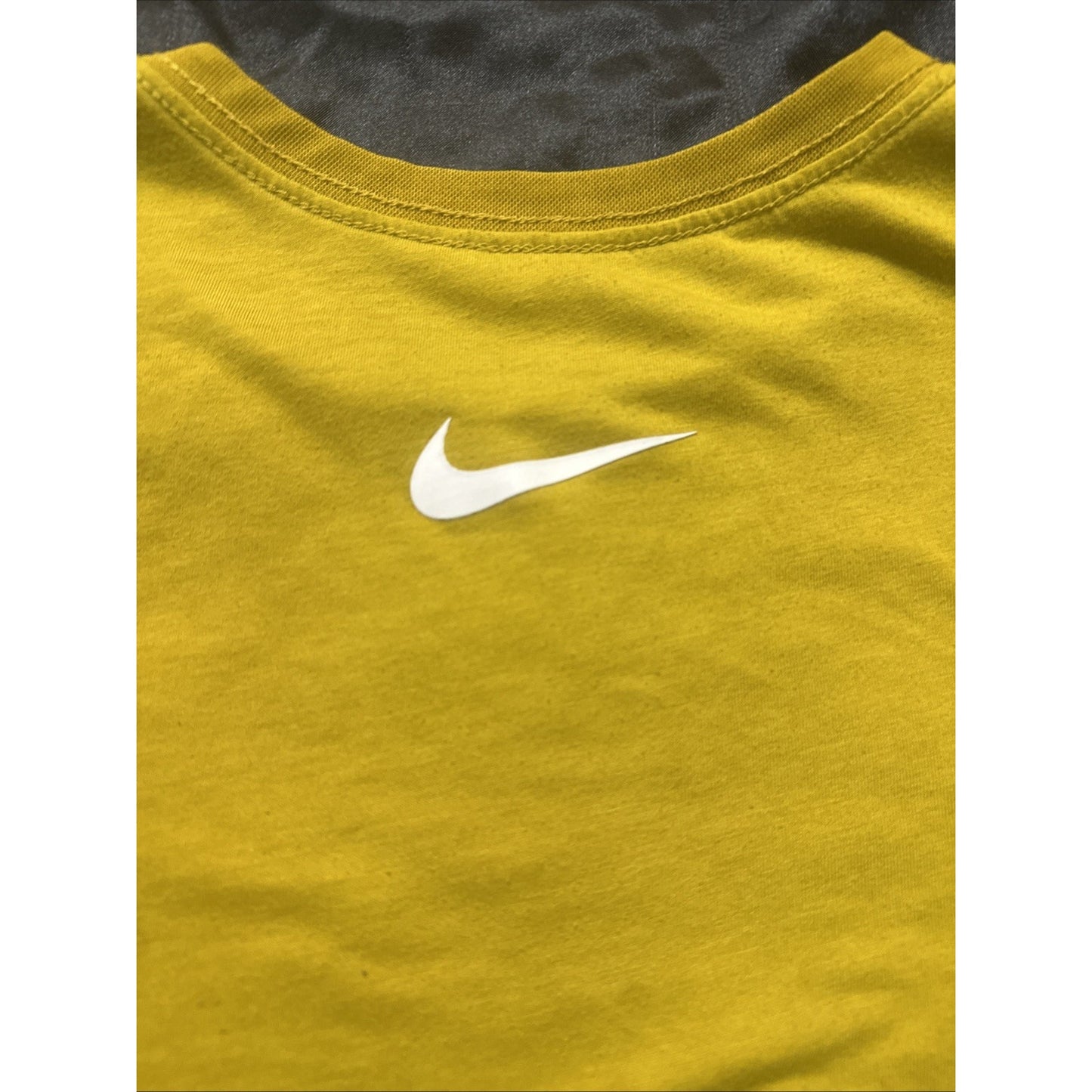Nike Dri-fit Mustard Yellow T-Shirt Size S Tee Activewear 21" PTP Mens 1D03