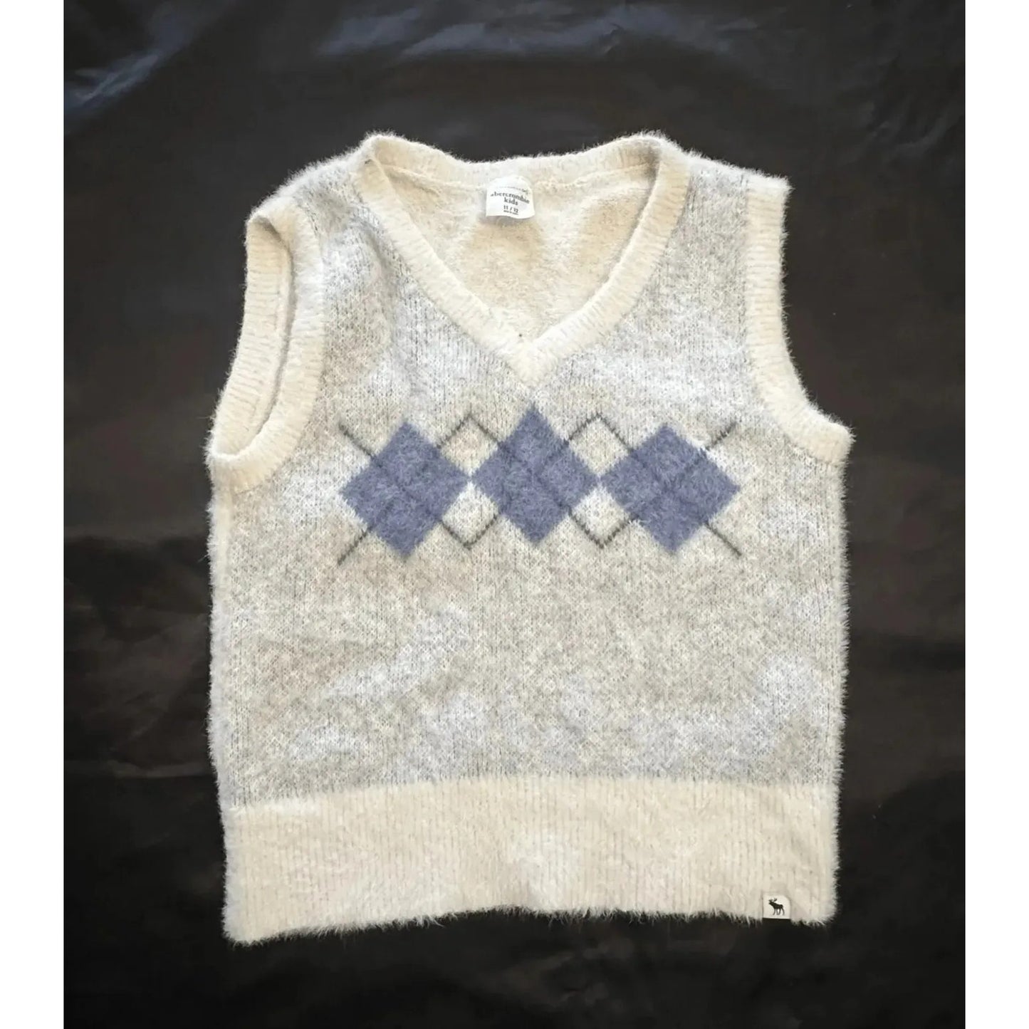 Abercrombie Kids Youth Argyle Sweater Vest Size 11/12 Gray Blue Fuzzy Knit