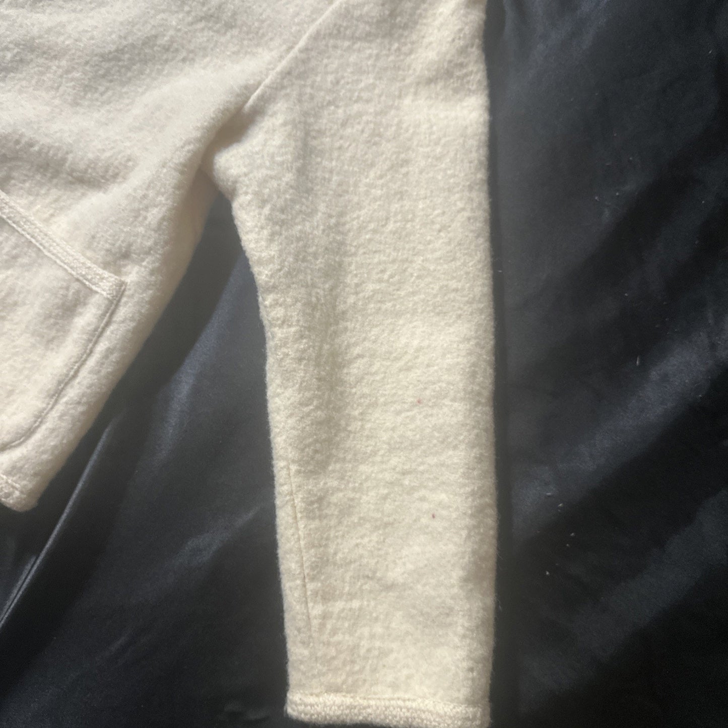 Vtg Wool Cardigan Sweater Women’s XS PTP 17.5 Long Sleeve Button Front Abalone