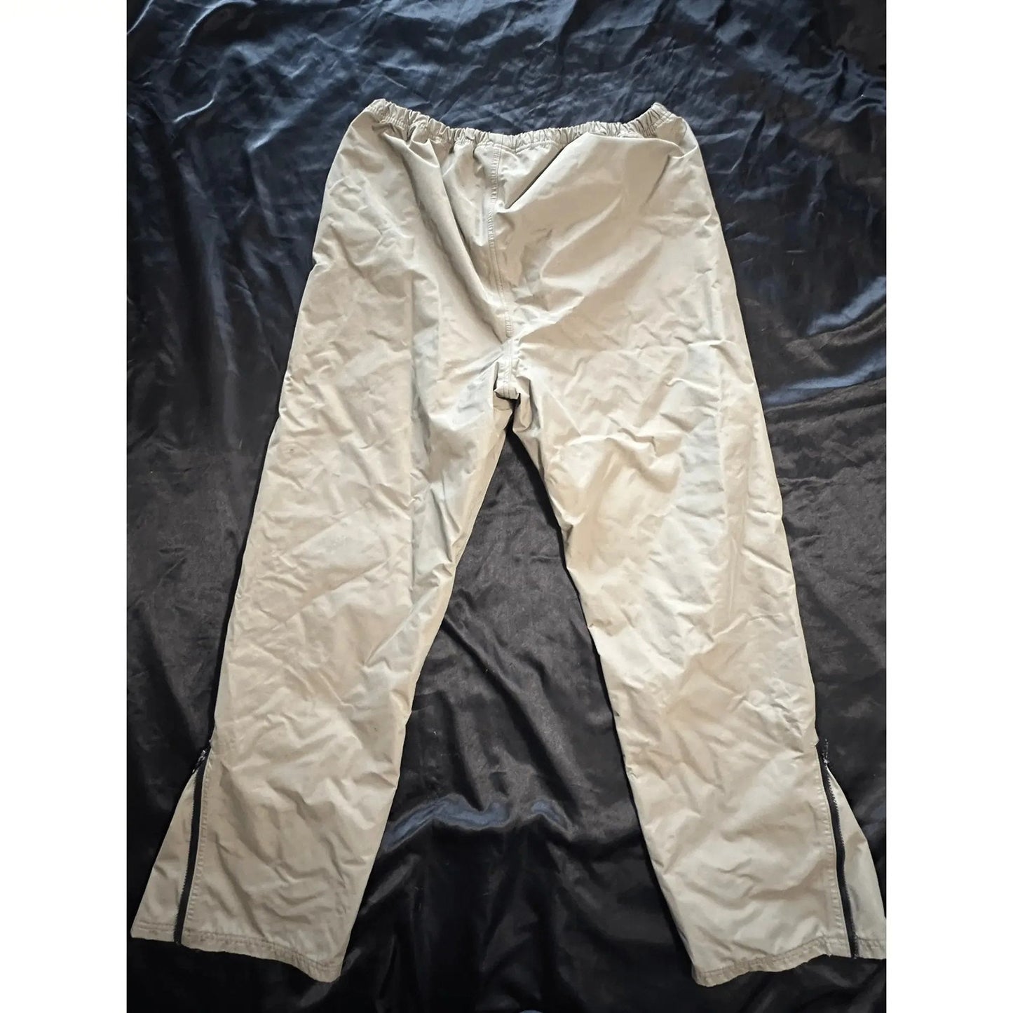 Woolrich Mens Vintage Wind Pants Size L 34x31 Tan Khaki Nylon Zip Ankle