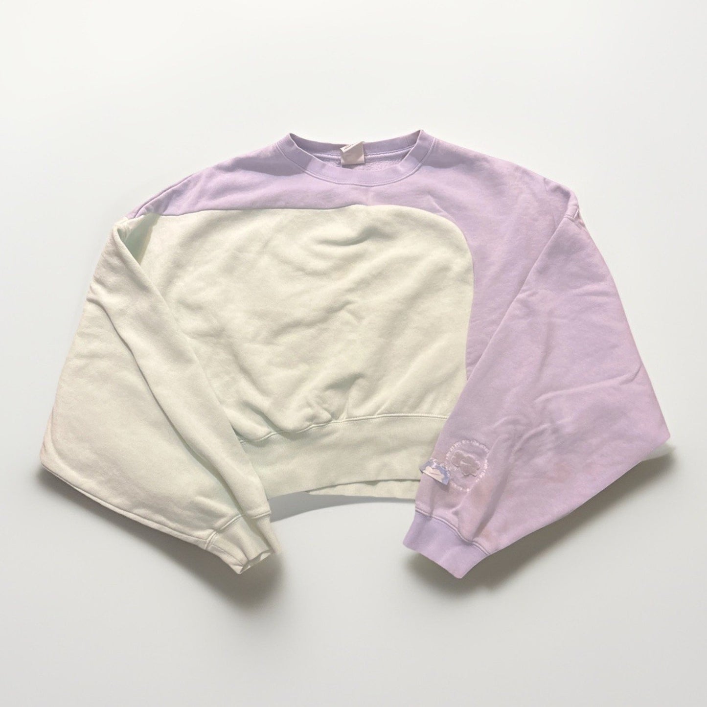 Nike Oversize Women's M Be As You Are Cropped Sweater Purple Green Cloud 1A25