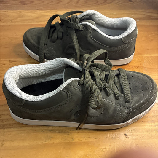 Adio Hamilton Skate Shoes OD Green/Cream Mens Size 8.5 Rare Deadstock Retro A12