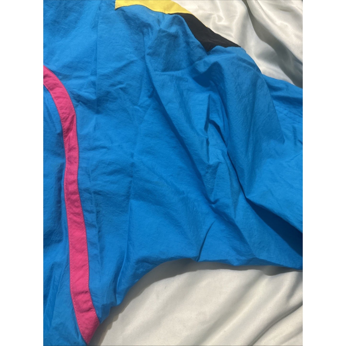 Vtg E-4000 Nylon Full Zip Windbreaker Jacket Size L Blue/Multi-Color Taiwan 1D26