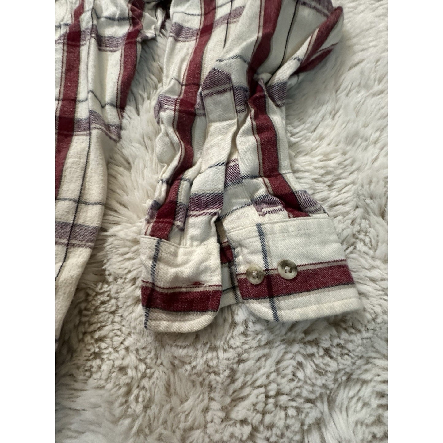 Vtg St. John’s Bay White Red Soft Flannel Size XL Brushed Twill 100% Cotton USA