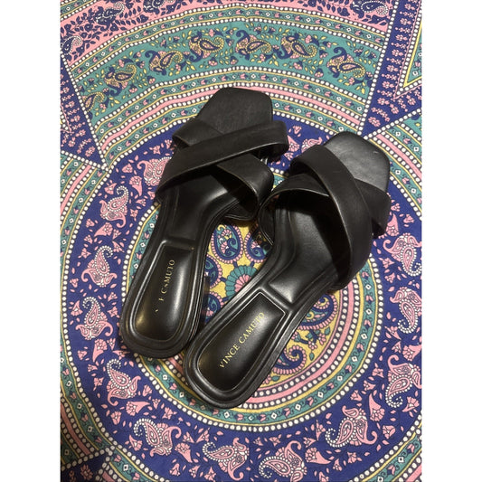 Vince Camuto Strappy Leather Slip on Sandals Gold Accents Heavy Heel Size 8.5