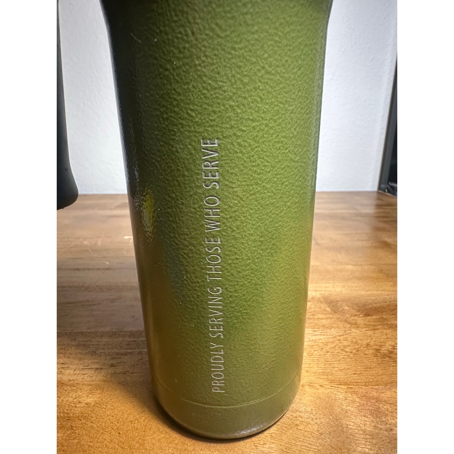 Starbucks Stanley Cup 20 oz. Veterans Army Green LIMITED EDITION | B12