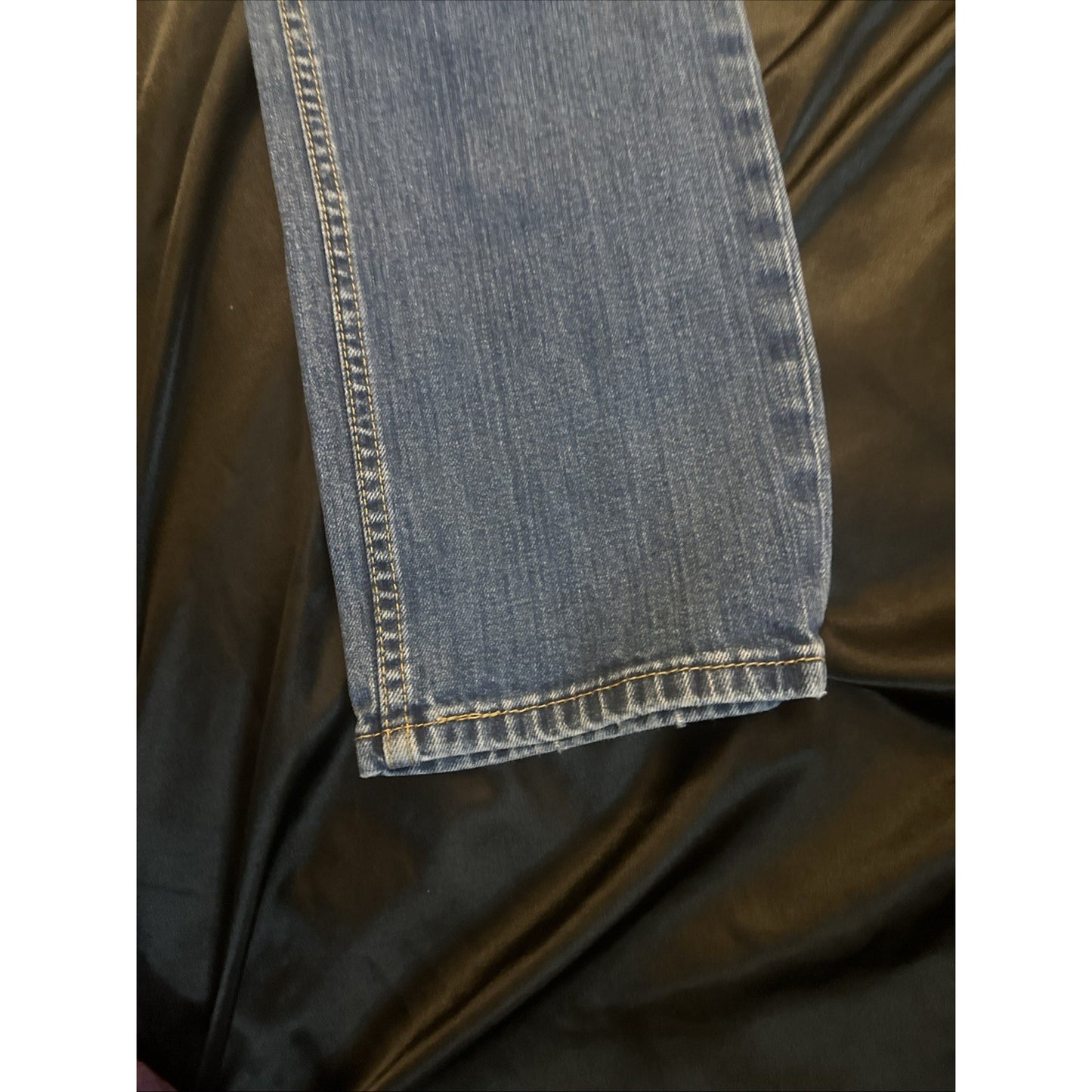 Levi's 511 Blue Denim Jeans Mens 33x32 Straight Leg 1C02