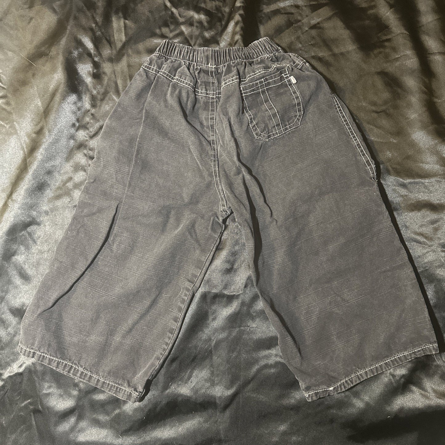 Nike Bootleg Cavaliers Denim Youth Pants Size 4/5 Black Gray Basketball Boys