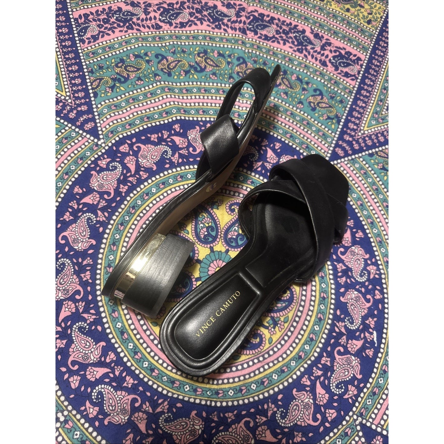 Vince Camuto Strappy Leather Slip on Sandals Gold Accents Heavy Heel Size 8.5