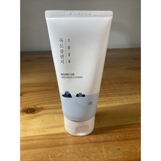 1025 Dokdo Cleanser 5.07 Fl Oz B4