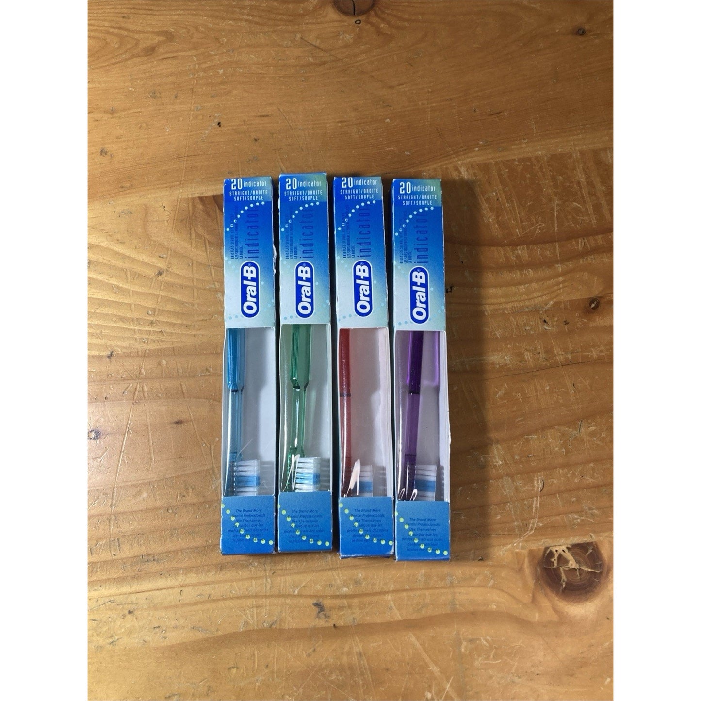4 VTG 2005 Oral B 20 Indicator Straight Angle Compact Soft Bristles BGRP E1