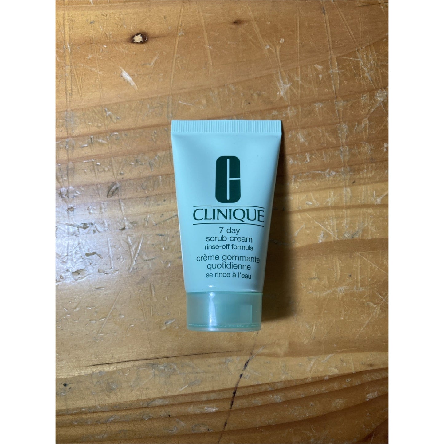 1 Dramatically Different Moisturizing Lotion 1 7 Day Scrub Cream Clinique 1oz E1