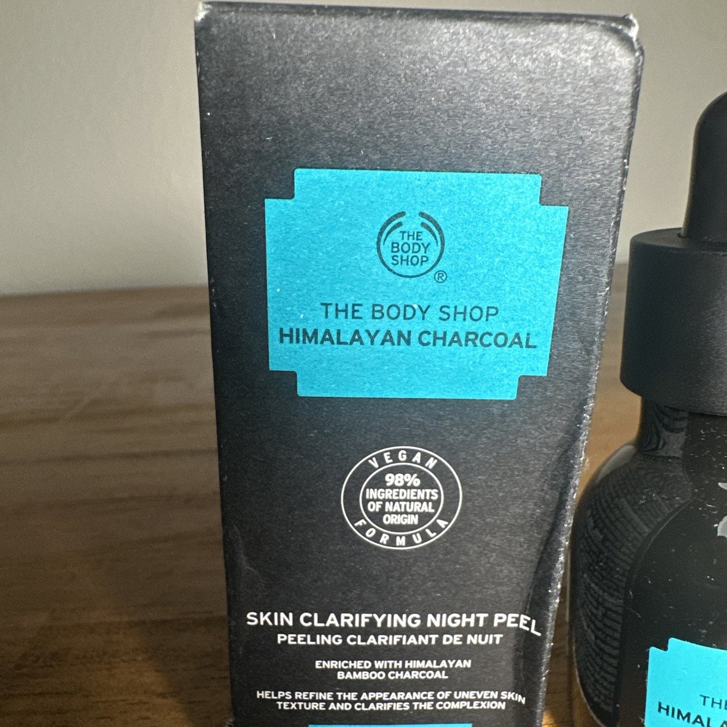 The Body Shop Himalayan Charcoal Skin Clarifying Night Peel Vegan w/ Box 30ml