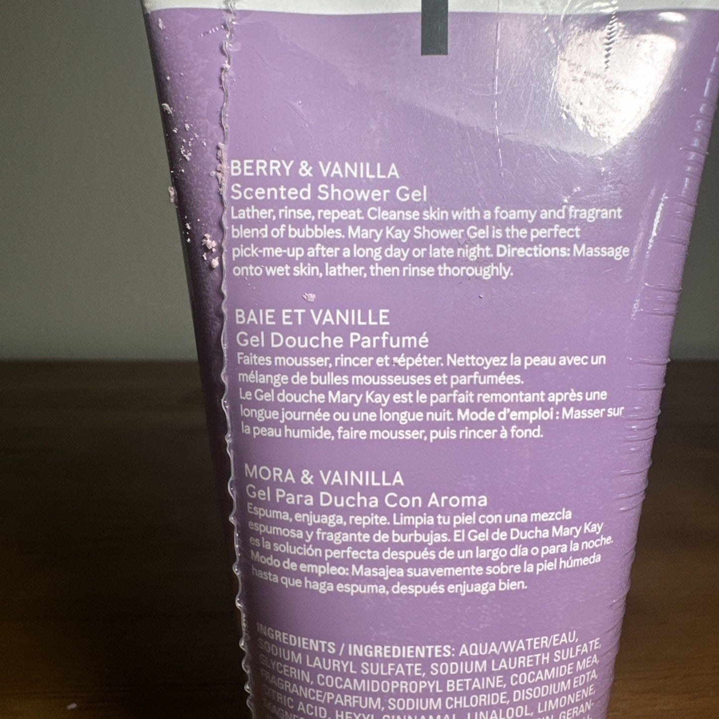 MARY KAY BERRY AND VANILLA~SCENTED BODY LOTION~FULL SIZE~6.7 FL. OZ~SEALED!