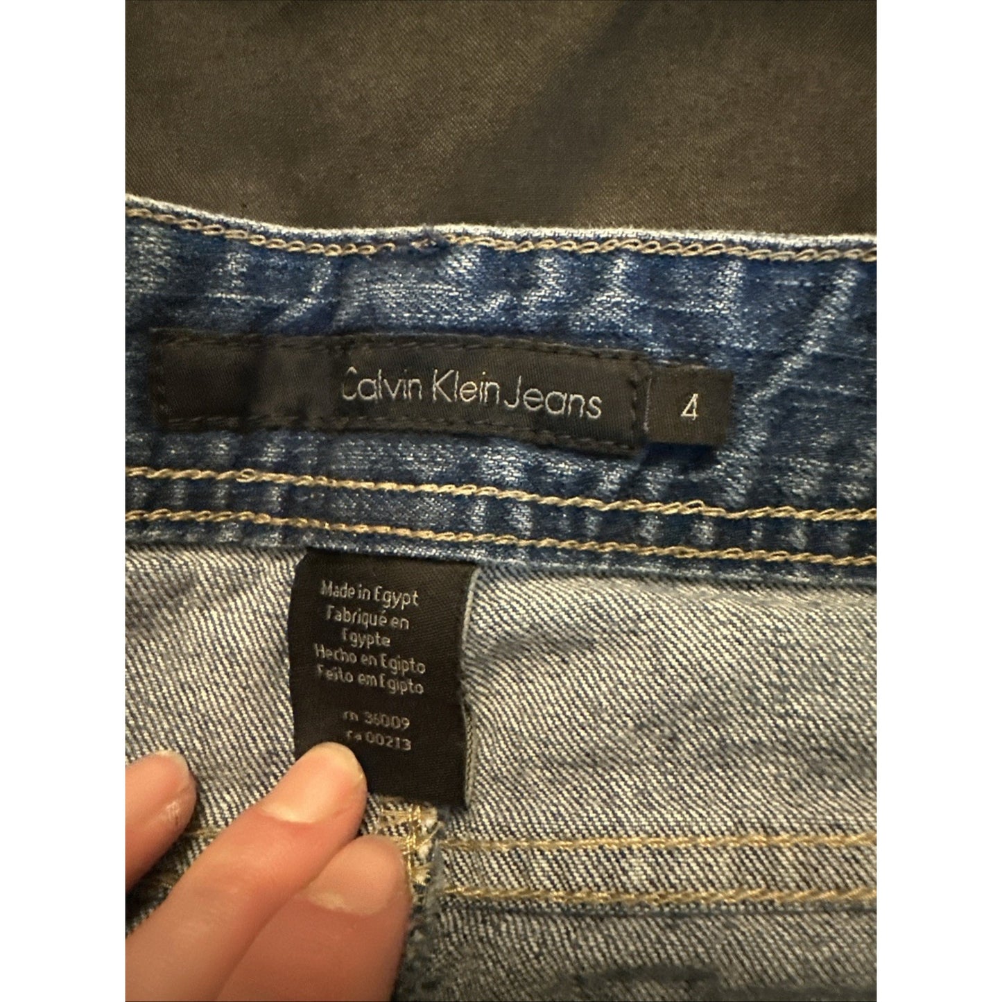 Calvin Klein Blue Denim Capris 29x23 Women's 4 Y2K Medium-Wash Excellent 1C05