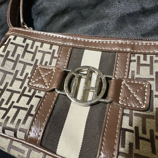 Tommy Hilfiger Women’s Purse Handbag Small Y2K Brown 8”x3” Leather Strap