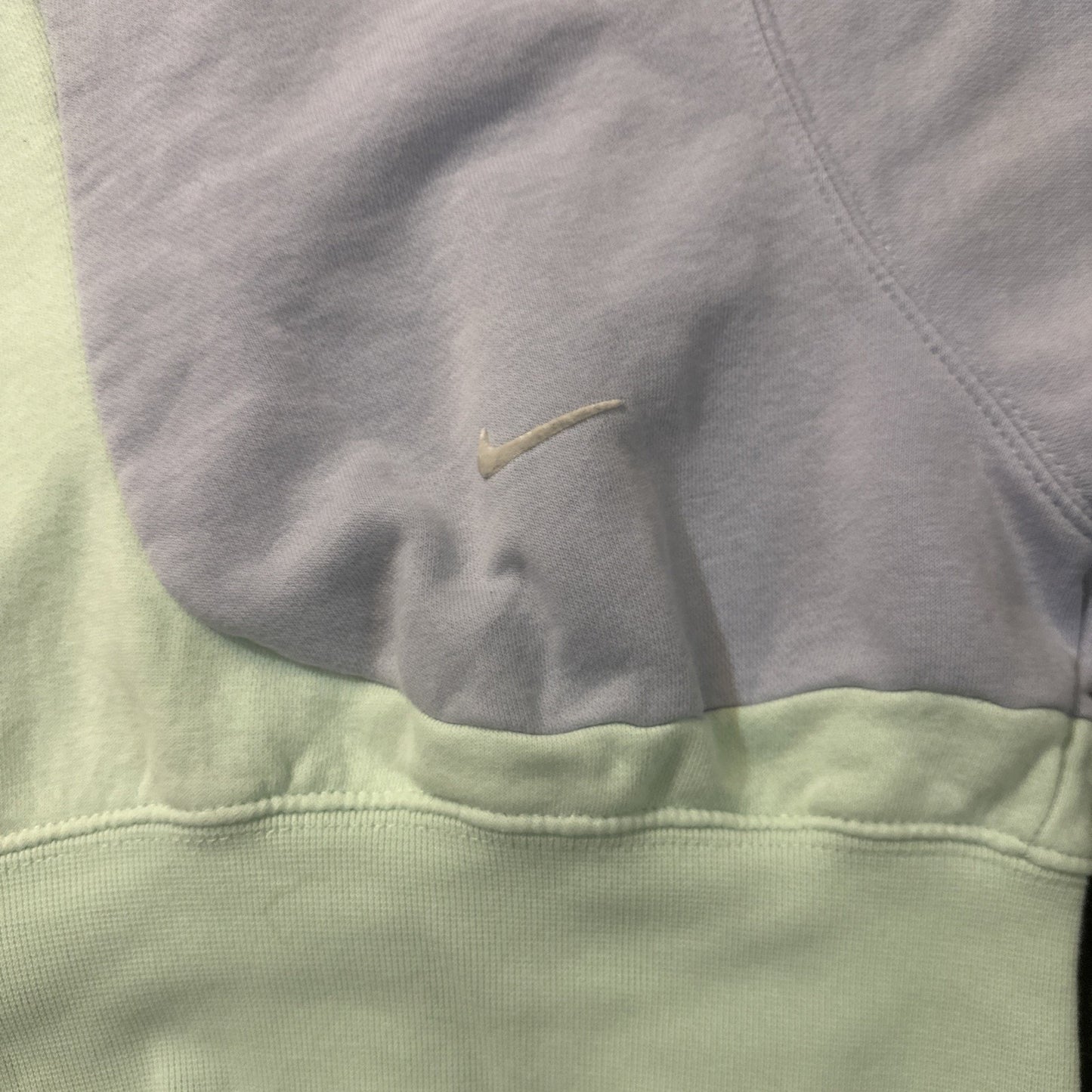 Nike Oversize Women's M Be As You Are Cropped Sweater Purple Green Cloud 1A25