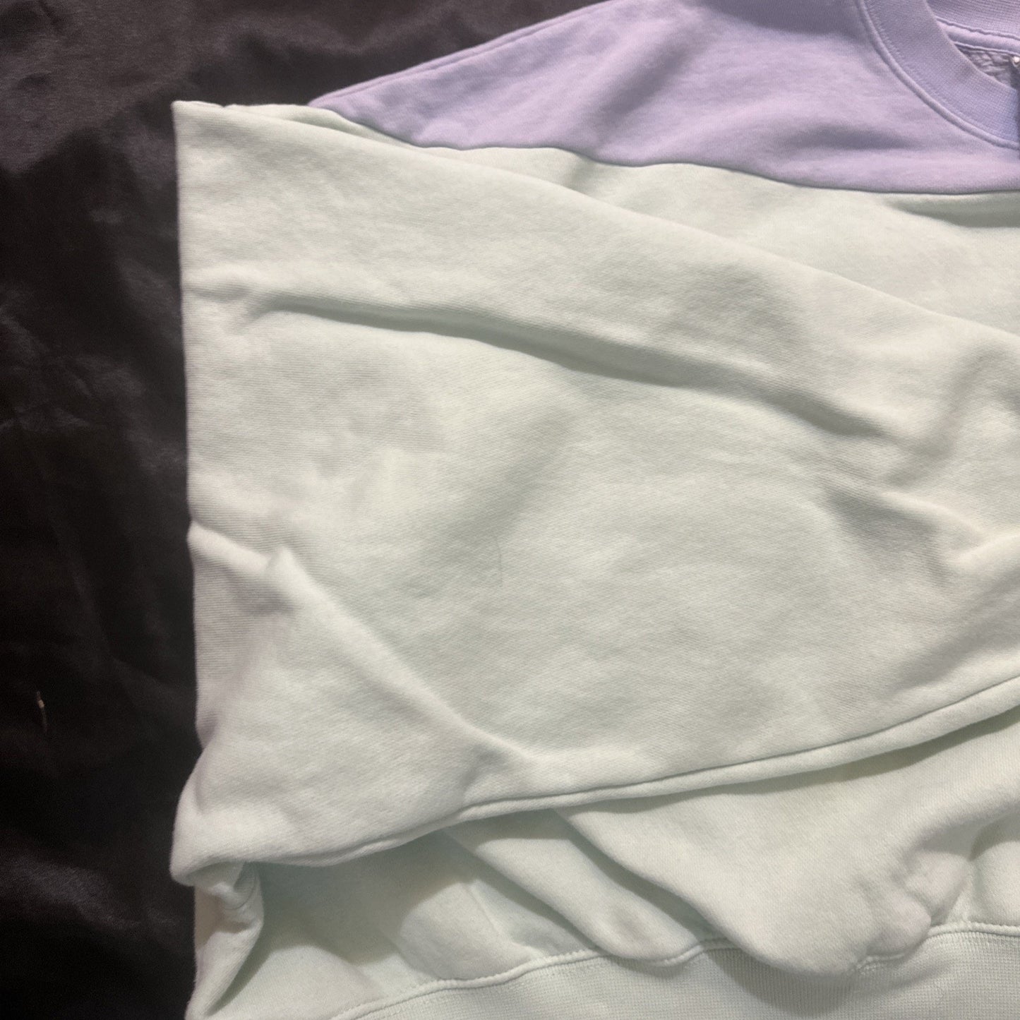 Nike Oversize Women's M Be As You Are Cropped Sweater Purple Green Cloud 1A25