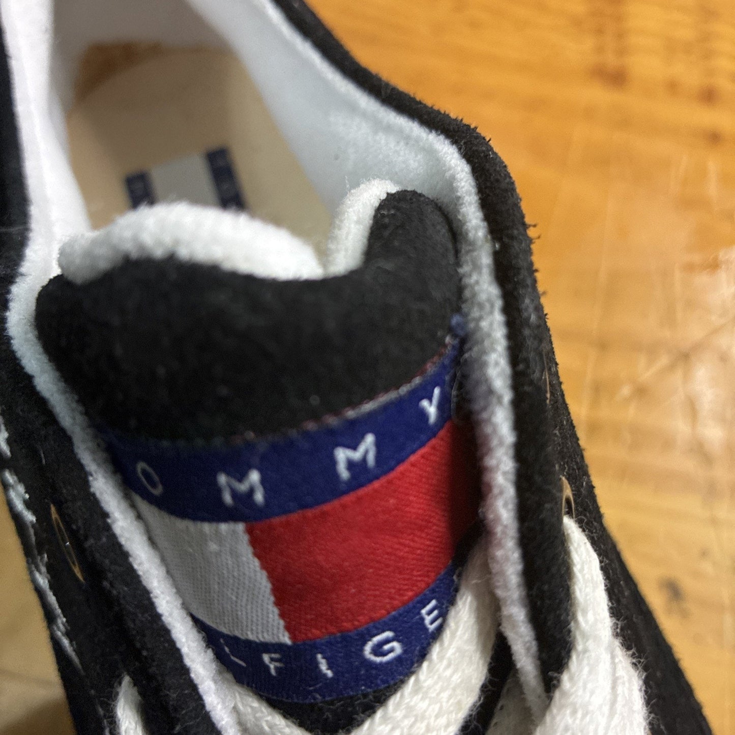 90s Akai Tommy Hilfiger 8.5 Black Retro Shoes Y2K Leather Suede Unisex A12