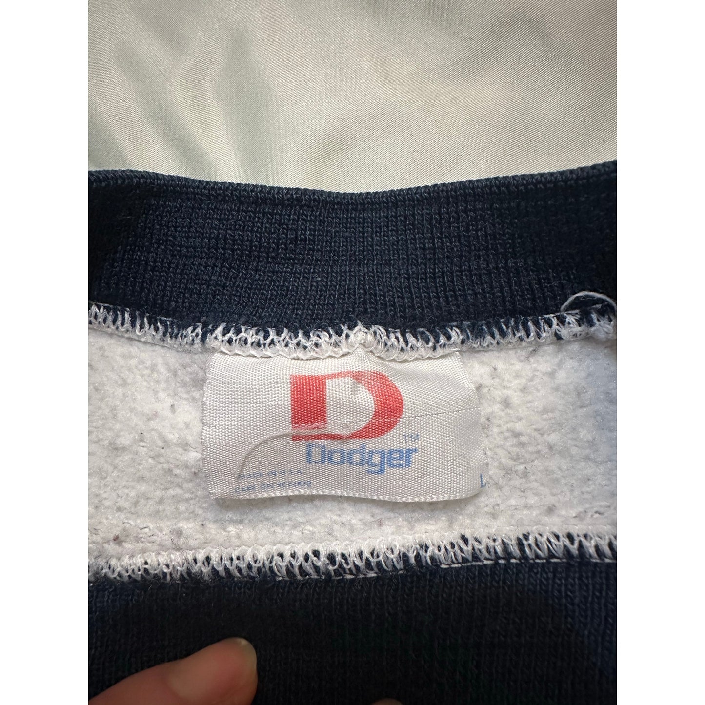 Vtg Dodger Iowa Hawkeyes Pullover Sweatshirt Size L Gray Navy Blue Ringer USA