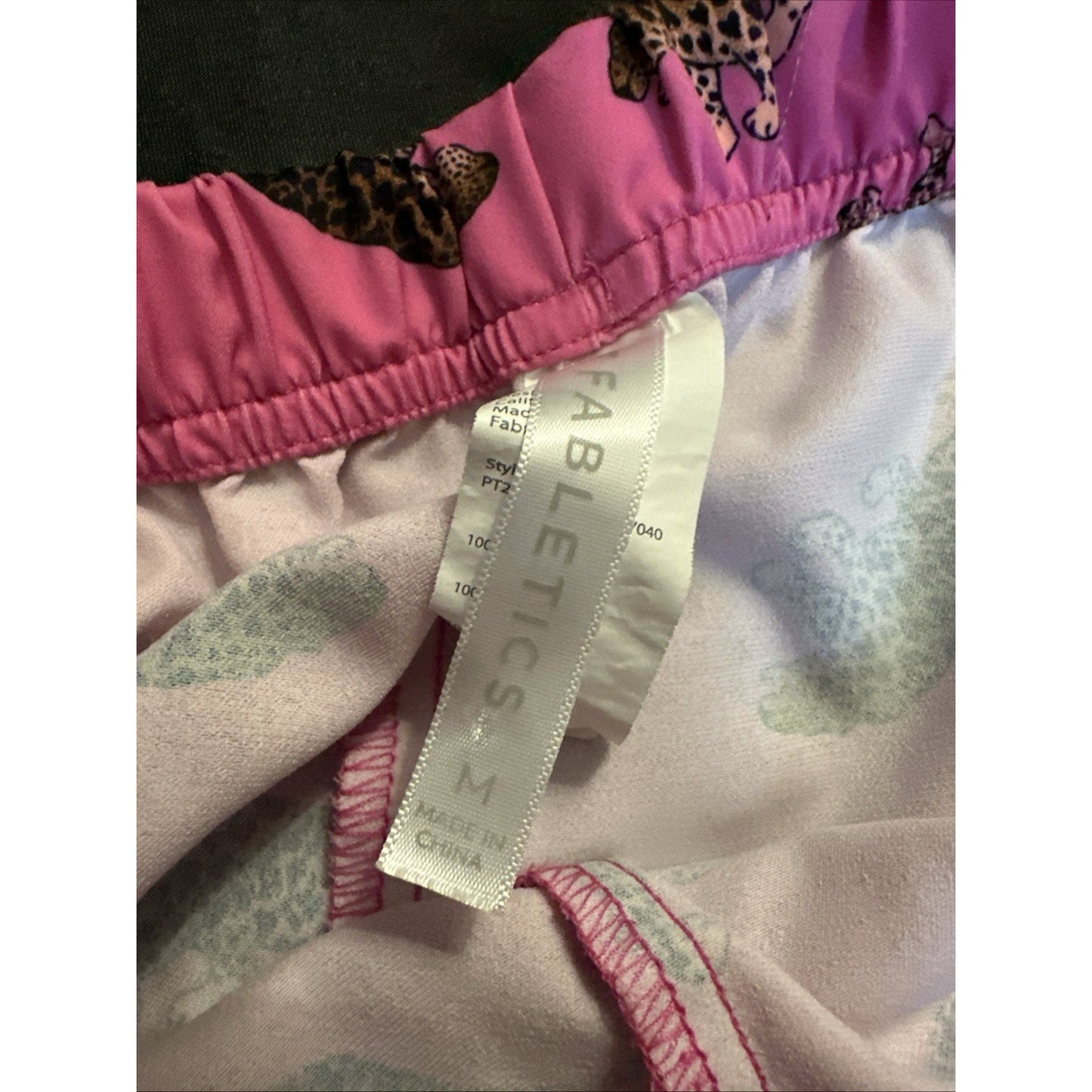 Fabletics Cheetah Cat Pink Pajama Lounge Pants Size M Thick Fabric 1C08
