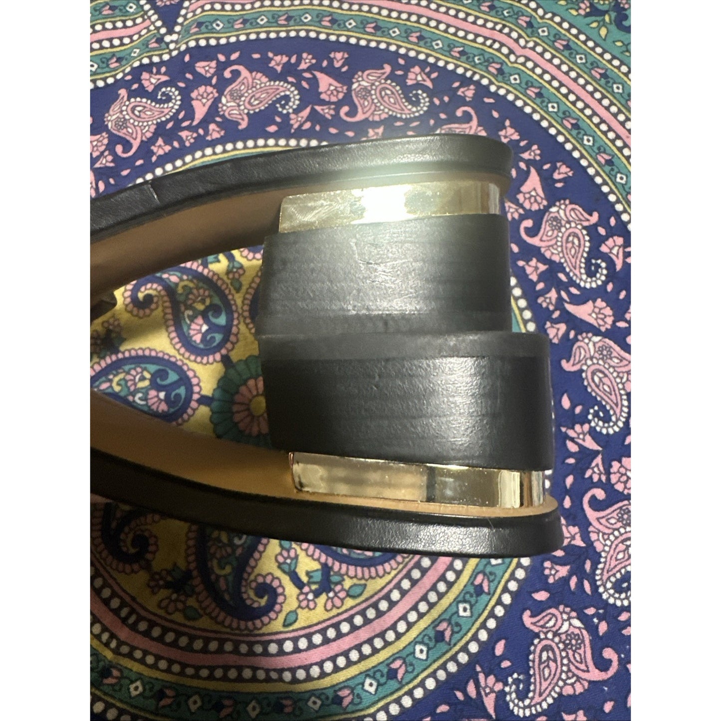 Vince Camuto Strappy Leather Slip on Sandals Gold Accents Heavy Heel Size 8.5