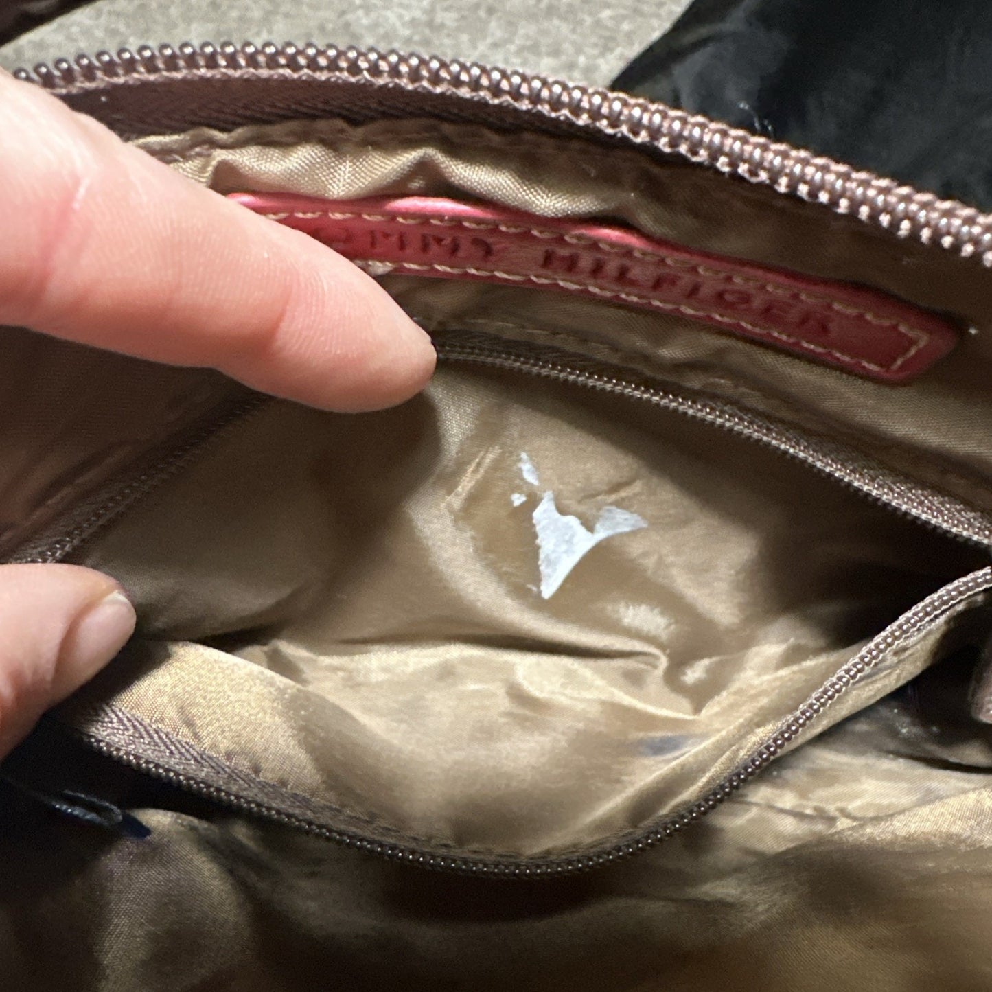 Tommy Hilfiger Women’s Purse Handbag Small Y2K Brown 8”x3” Leather Strap