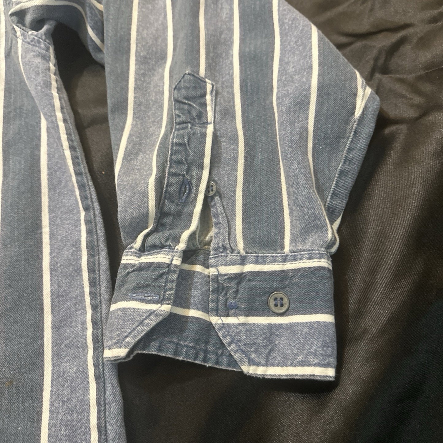 Vtg Heavy Cotton Button Down Shirt Blue Stripes L/XL 25" PTP High Quality 1A01