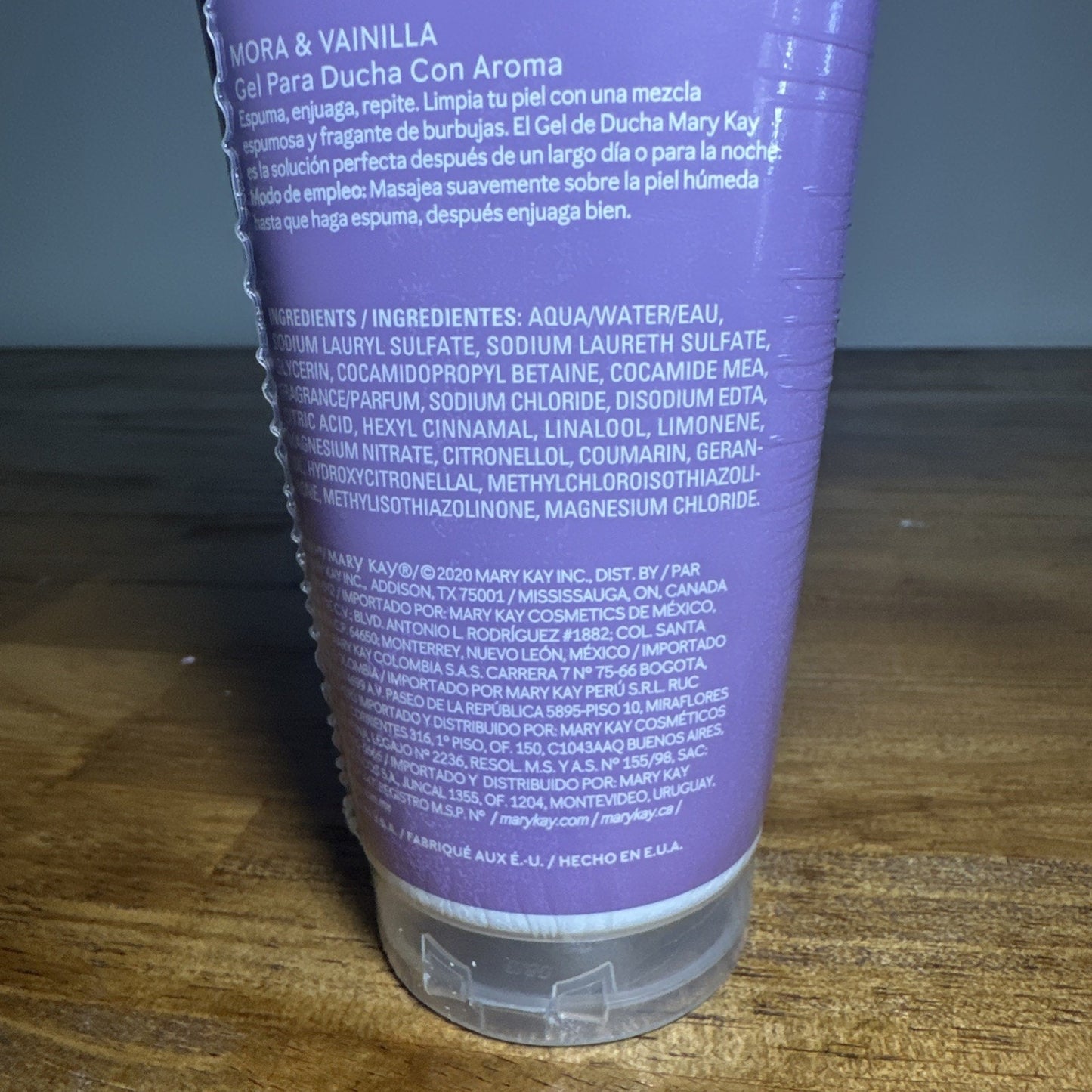 MARY KAY BERRY AND VANILLA~SCENTED BODY LOTION~FULL SIZE~6.7 FL. OZ~SEALED!