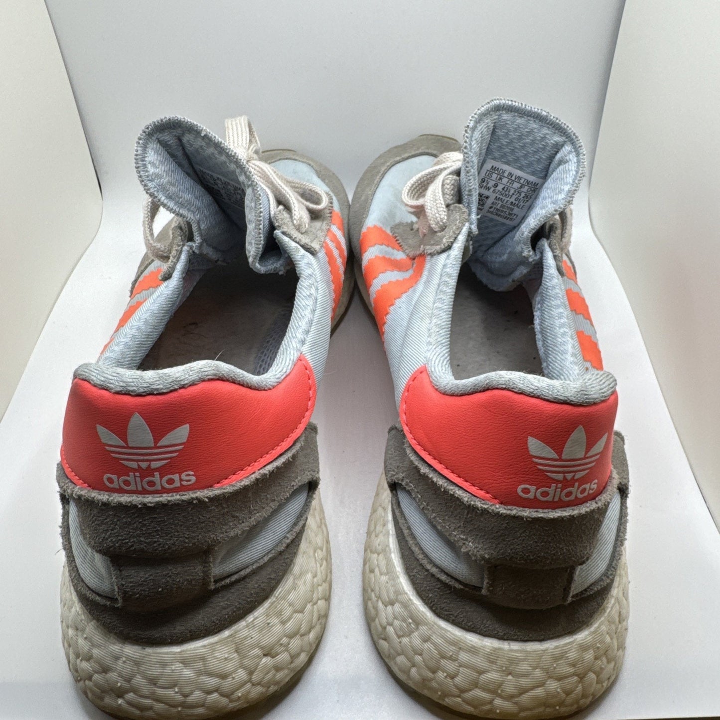 Adidas Iniki Runner Shoes Mens 9.5 Gray, Baby Blue And Coral. C2