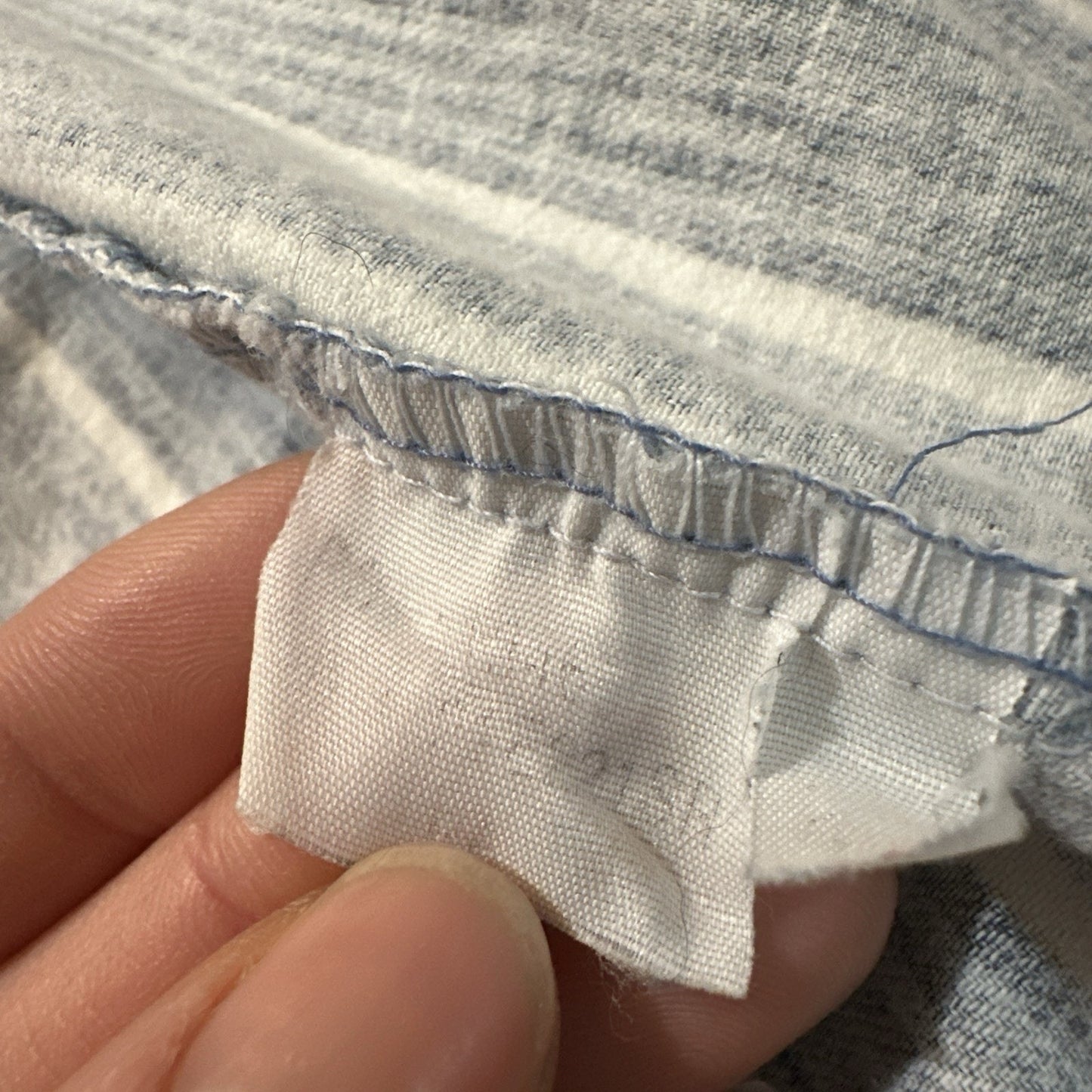 Vtg Heavy Cotton Button Down Shirt Blue Stripes L/XL 25" PTP High Quality 1A01