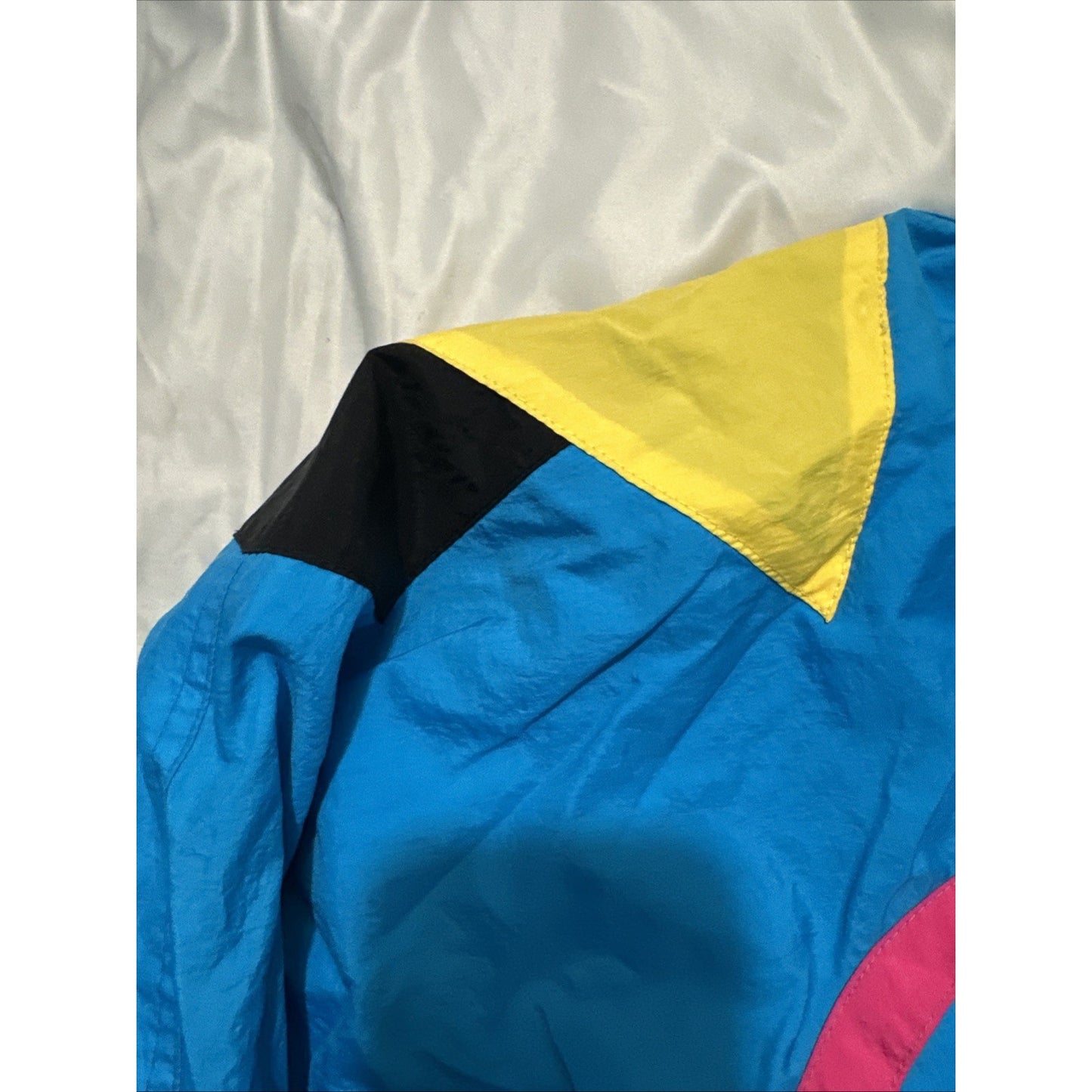 Vtg E-4000 Nylon Full Zip Windbreaker Jacket Size L Blue/Multi-Color Taiwan 1D26