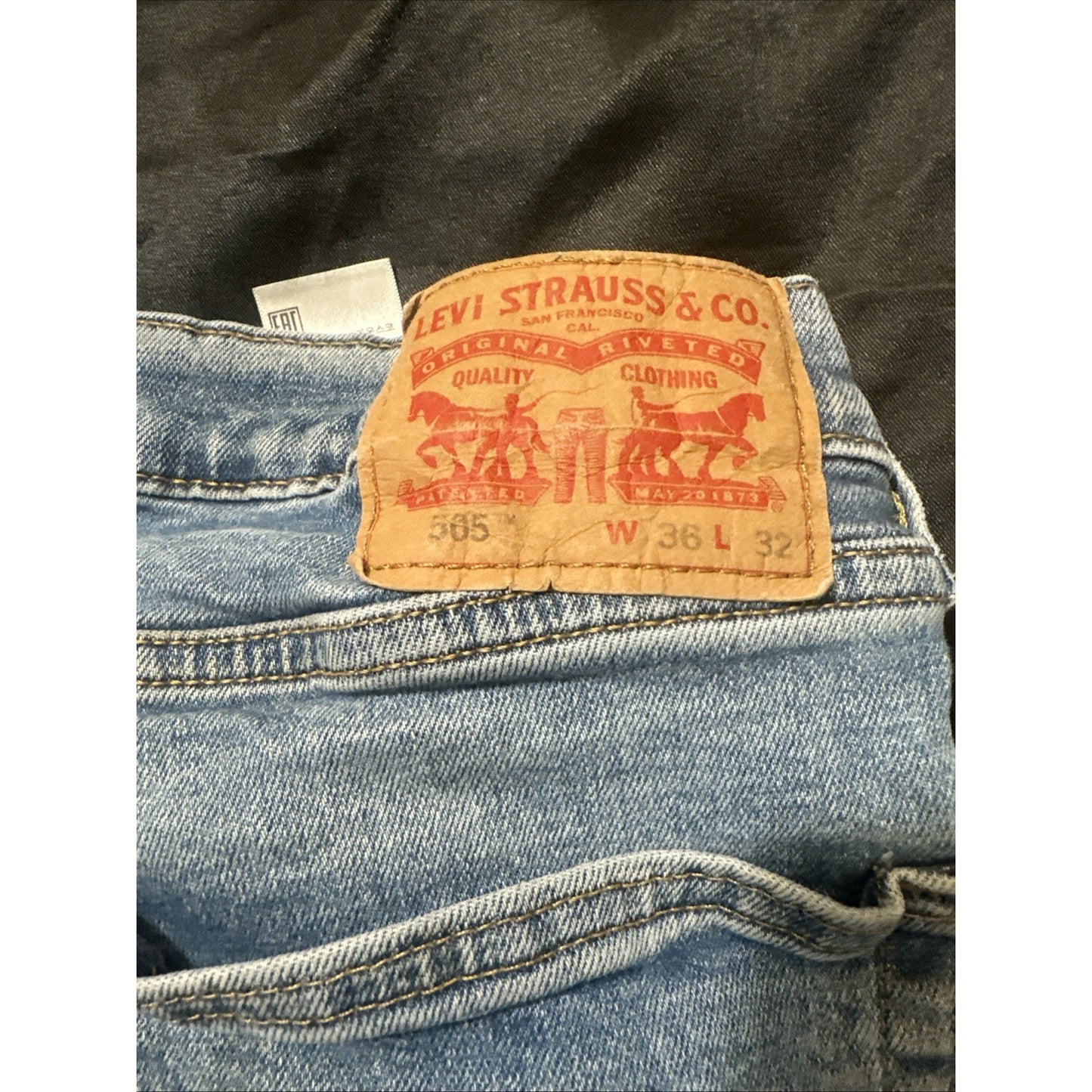 Levi's 505 Mens 36x32 Blue Denim Jeans Lightwash Cotton 1D08