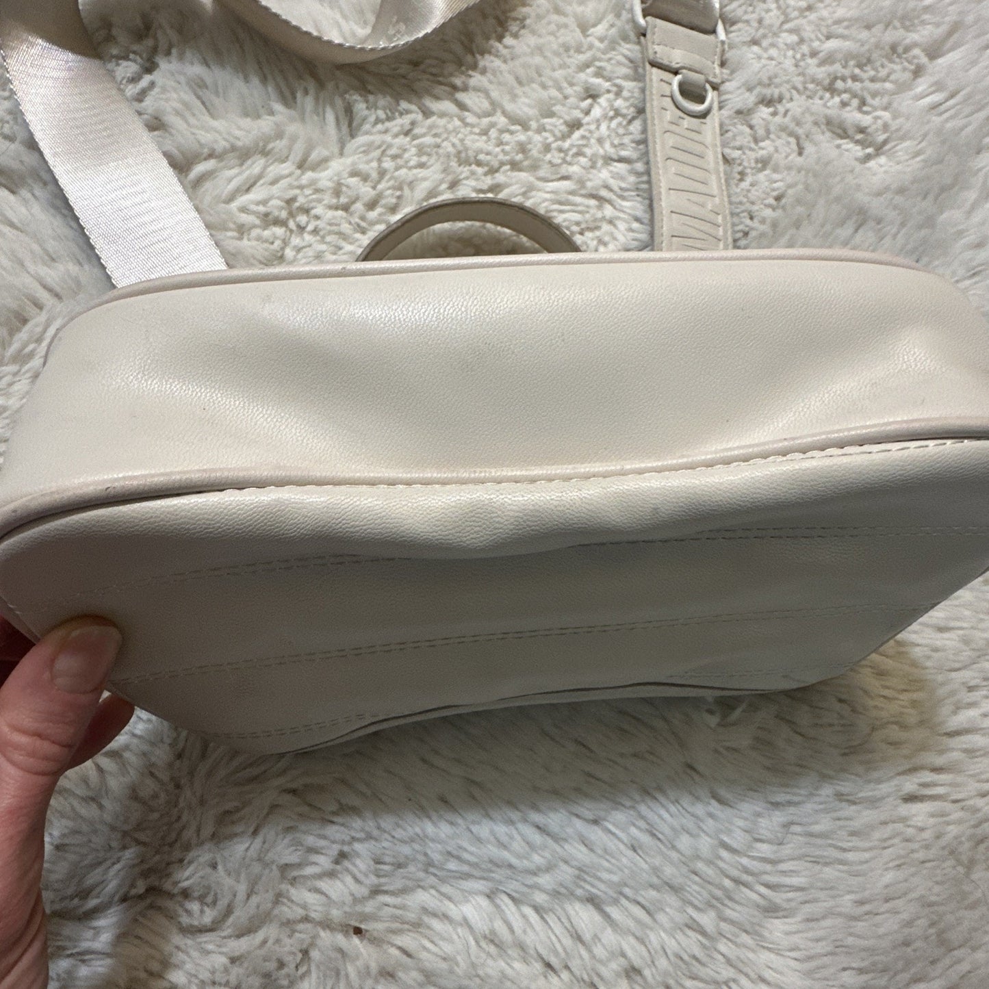 Steve Madden White Faux Leather Crossbody Bag Purse SM Monogram Logo White Y2K