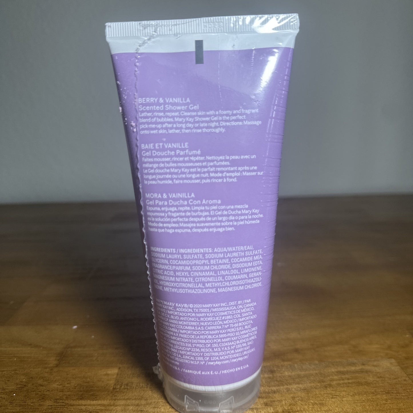 MARY KAY BERRY AND VANILLA~SCENTED BODY LOTION~FULL SIZE~6.7 FL. OZ~SEALED!
