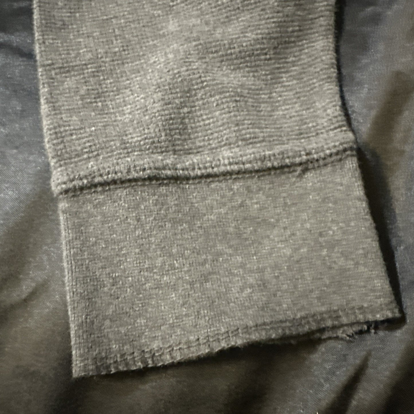 Nike Men’s Gray Long Sleeve Knit 100% Cotton Pakistan 90s T shirt Tee Size L