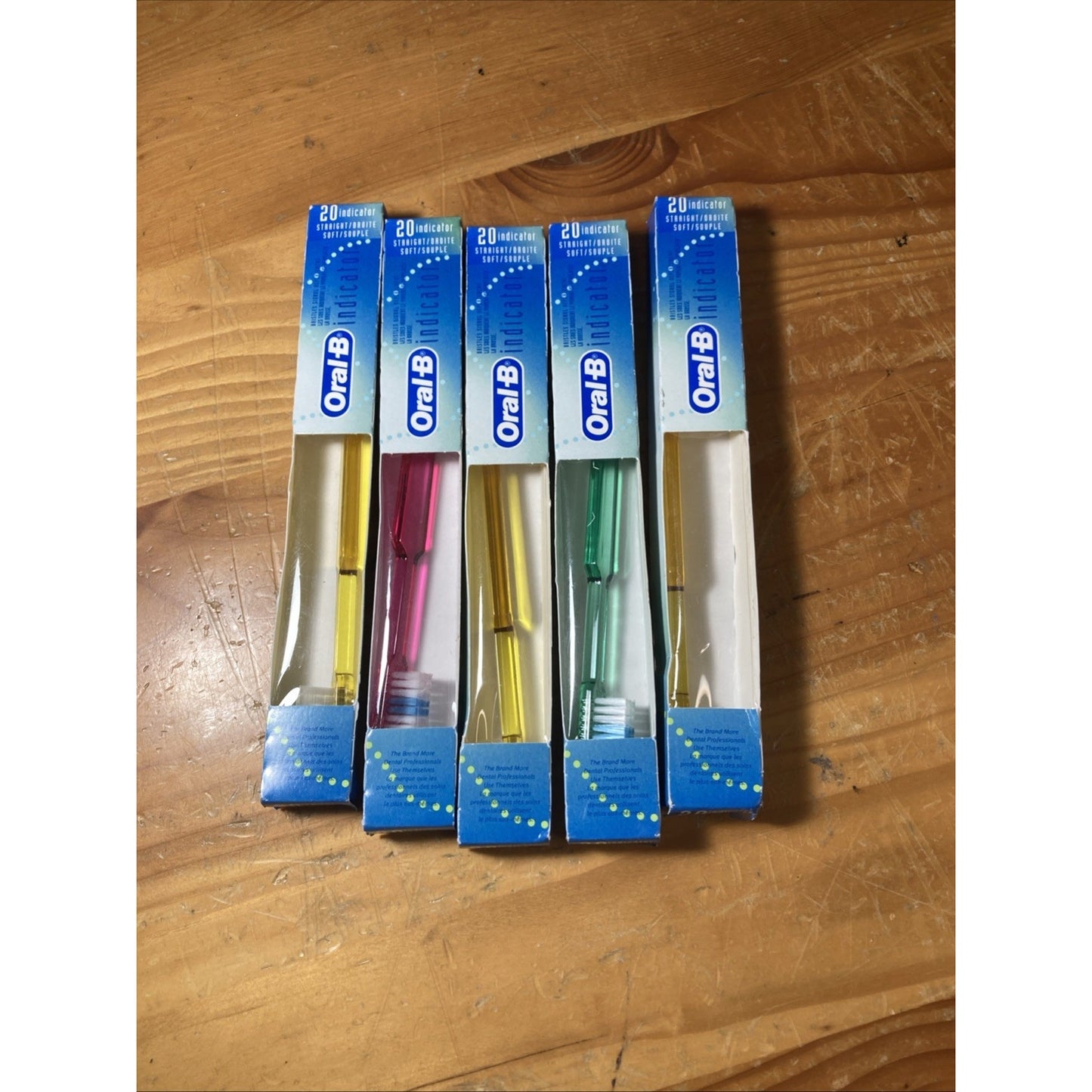 5 VTG 2005 Oral B 20 Indicator Straight Angle Compact Soft Multicolor E1